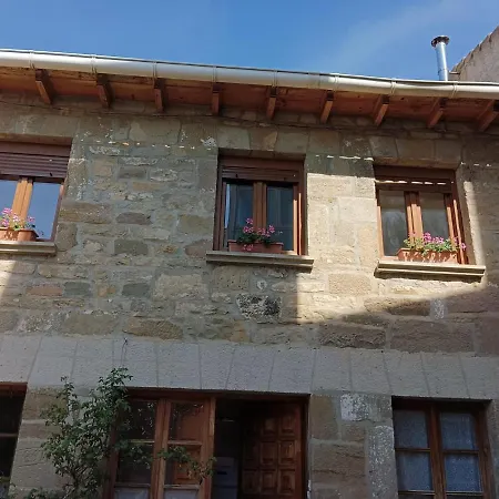 Casa Lorente En בית נופש *