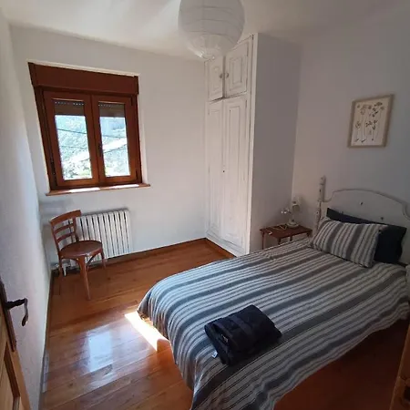 Сasa de vacaciones Casa Lorente En Isuerre